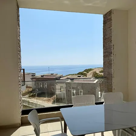 Thymus Blue Apartment Himare